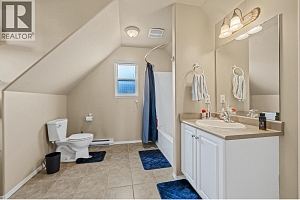 1320 Graham Street - Photo 34