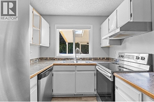 2431 Bering Road - Photo 15