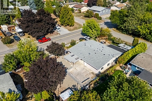 2431 Bering Road - Photo 37