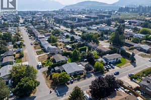 2431 Bering Road - Photo 40