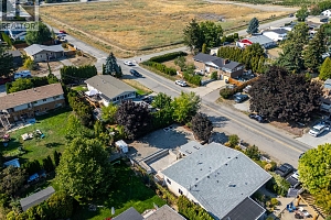 2431 Bering Road - Photo 43