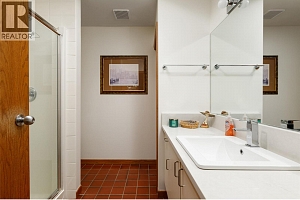 1642 West Kelowna Road - Photo 23