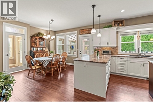 2955 Okanagan Street - Photo 14