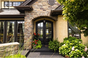 4768 CARMEL Crescent - Photo 2