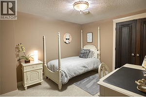 4768 CARMEL Crescent - Photo 39