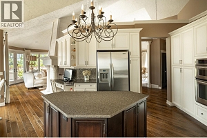 4768 CARMEL Crescent - Photo 7