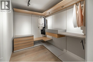 1075 Sunset Drive Unit# PH1 - Photo 32