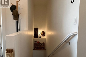 1029 10th Avenue - Photo 13