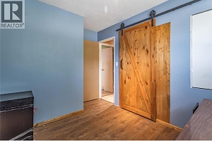 724 Arbutus Road - Photo 15