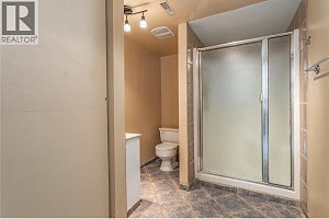 724 Arbutus Road - Photo 19