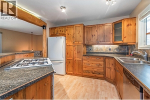 724 Arbutus Road - Photo 4