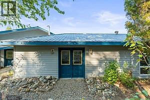 3298 Upper McLeod Road - Photo 18