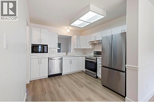 313 Whitman Road Unit# 18 - Photo 2