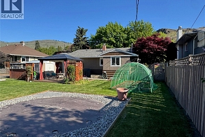 4106 28 Avenue - Photo 40