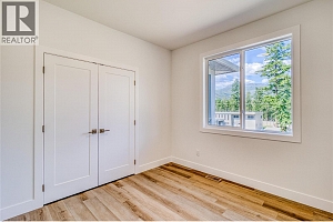 7186 Dunwaters Road - Photo 32