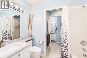 2675 Pine Avenue Unit# 4 - Photo 20
