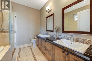 6172 Seymoure Avenue - Photo 32