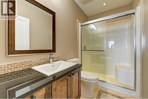 6172 Seymoure Avenue - Photo 54