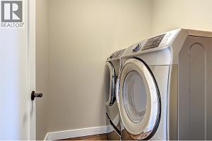 6172 Seymoure Avenue - Photo 56