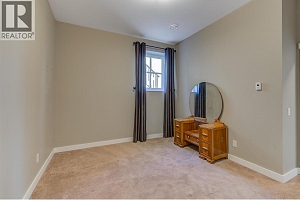 6172 Seymoure Avenue - Photo 57