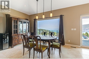 6172 Seymoure Avenue - Photo 9