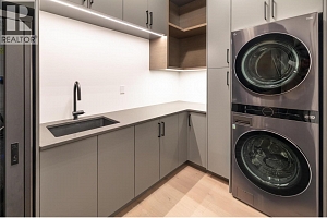 1181 Sunset Drive Unit# 2902 - Photo 26