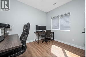 528 Loon Avenue - Photo 13