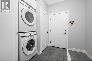 528 Loon Avenue - Photo 14