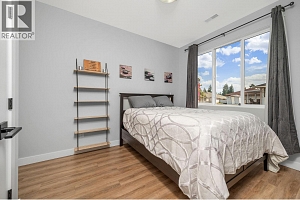 528 Loon Avenue - Photo 7