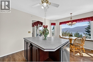 5220 Sutherland Road - Photo 10