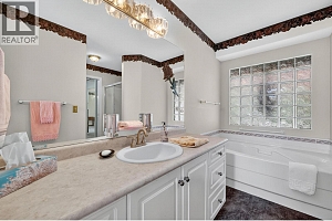 5220 Sutherland Road - Photo 34