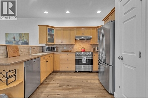 430 McCarren Avenue - Photo 13