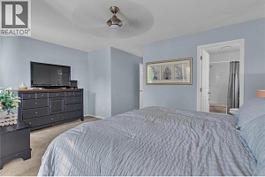 430 McCarren Avenue - Photo 24