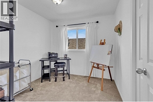 430 McCarren Avenue - Photo 29