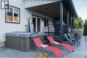 2253 Shuswap Avenue - Photo 47