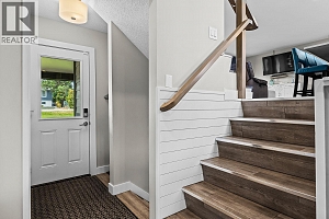 2245 Somerset Road - Photo 37