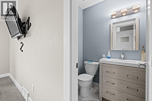 2245 Somerset Road - Photo 45