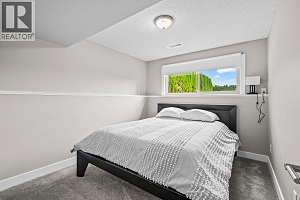 2245 Somerset Road - Photo 51