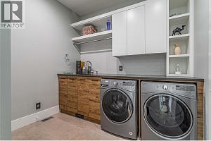 1050 Ledgeview Court - Photo 35