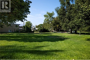 1420 Bernard Avenue - Photo 33
