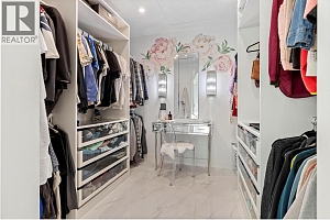 120 Sunset Boulevard - Photo 45