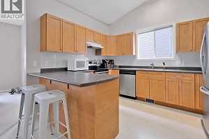 2210 Horizon Drive Unit# 13 - Photo 2