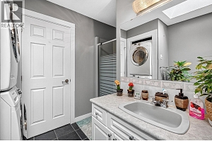 4221 Wellington Drive - Photo 31