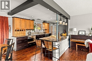 1508 Pinehurst Crescent - Photo 11