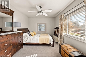 1508 Pinehurst Crescent - Photo 19