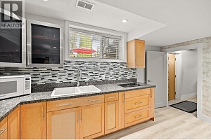 1508 Pinehurst Crescent - Photo 23