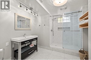 1508 Pinehurst Crescent - Photo 28