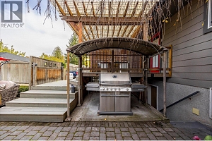 1508 Pinehurst Crescent - Photo 31