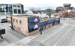 1607 Ellis Street - Photo 3