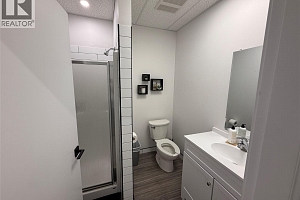 815 Vaughan Avenue Unit# 106 - Photo 8